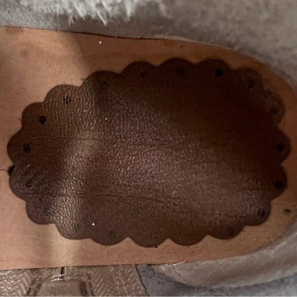 Maguba Gold Swedish Clog Wing Side Zip Boots Size 33 Kids - Picture 8 of 10